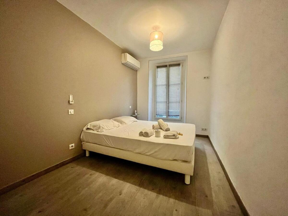 For 2 - Hyper Center Near Tram Appartamento *